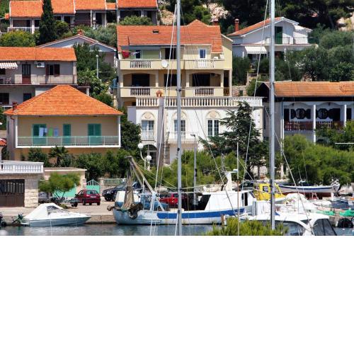 Apartments by the sea Jezera, Murter - 5063