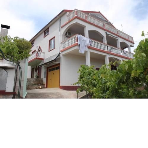 Apartments by the sea Kali, Ugljan - 8234