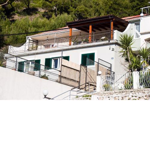 Apartments by the sea Krilo Jesenice, Omis - 14459