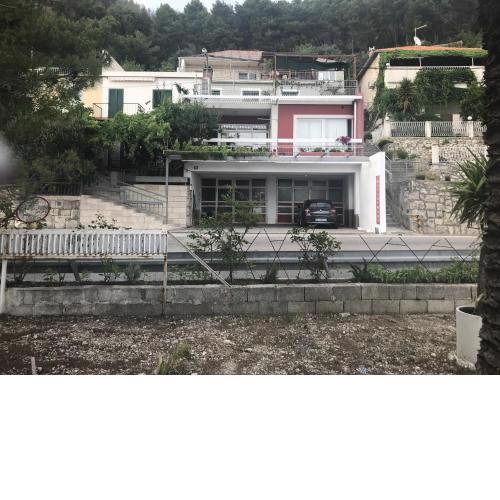 Apartments by the sea Krilo Jesenice, Omis - 17204