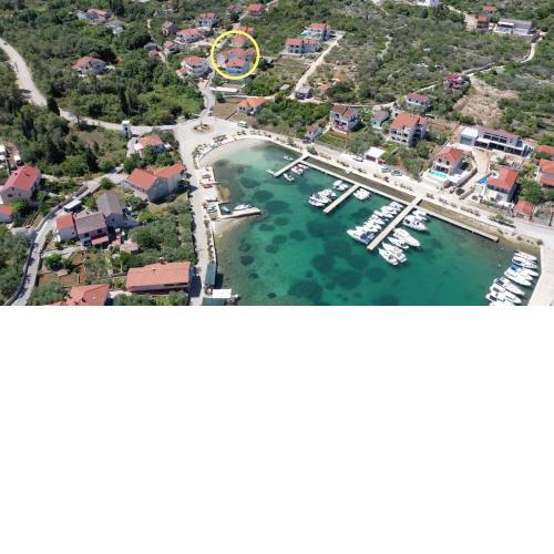 Apartments by the sea Lukoran, Ugljan - 20387