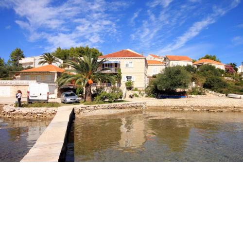 Apartments by the sea Lumbarda, Korcula - 9330
