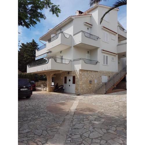 Apartments by the sea Novalja, Pag - 13033
