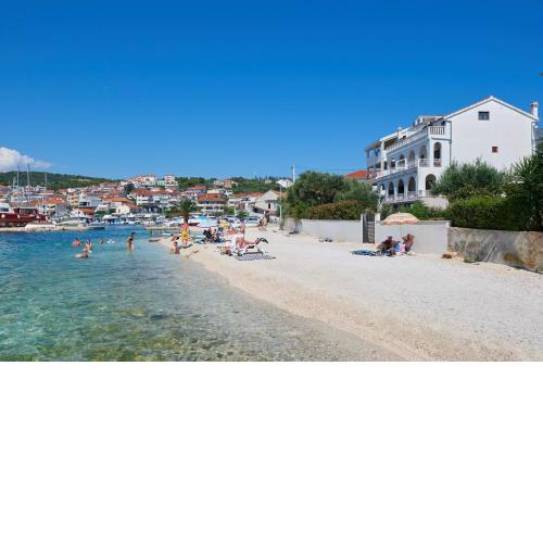 Apartments by the sea Okrug Gornji, Ciovo - 9693