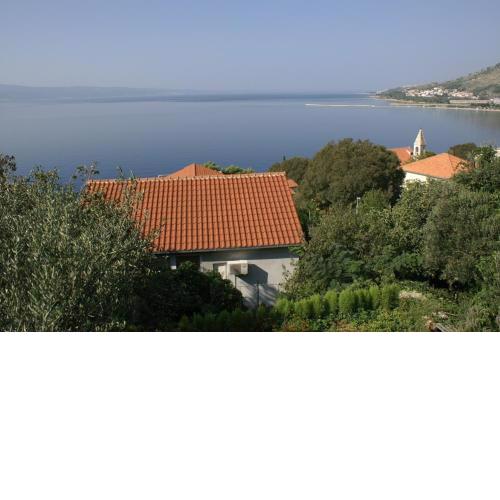 Apartments by the sea Omis - 2823