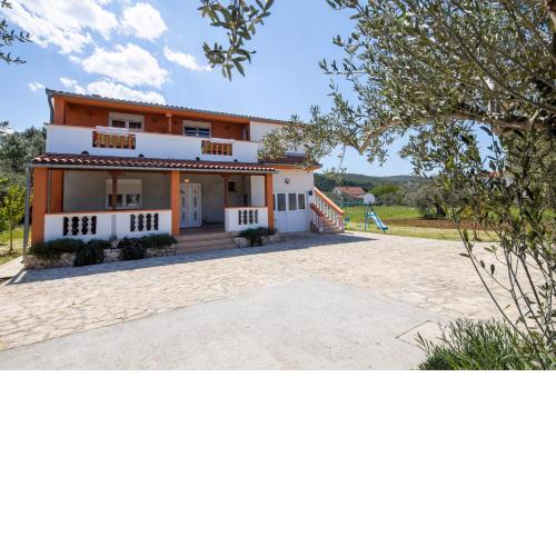 Apartments by the sea Pasman - 8274