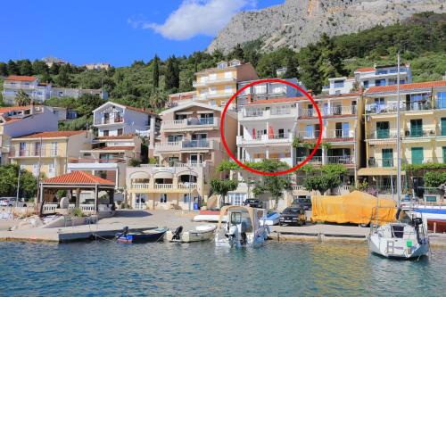 Apartments by the sea Podgora, Makarska - 11432