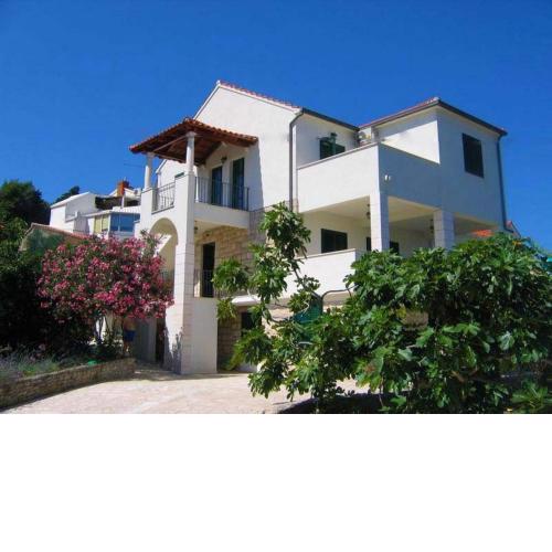 Apartments by the sea Postira, Brac - 17323