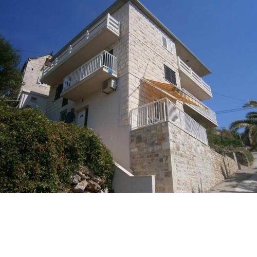 Apartments by the sea Povlja, Brac - 17472