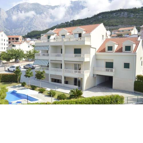 Apartments by the sea Promajna, Makarska - 17160