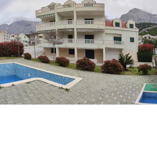 Apartments by the sea Promajna, Makarska - 18772