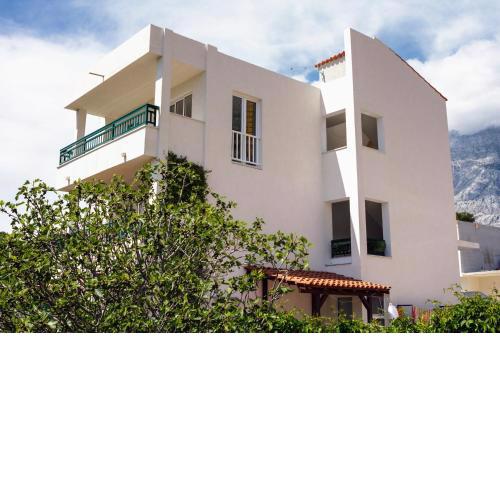 Apartments by the sea Promajna, Makarska - 2642
