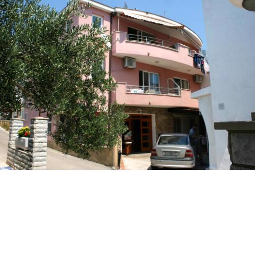 Apartments by the sea Promajna, Makarska - 2673