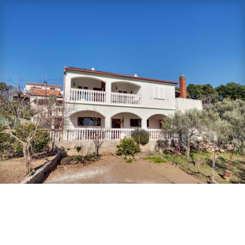 Apartments by the sea Prvic Luka, Prvic - 12064