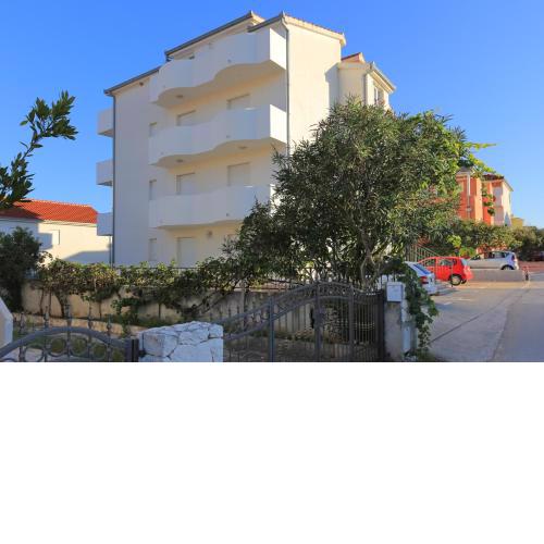 Apartments by the sea Sevid, Trogir - 17899