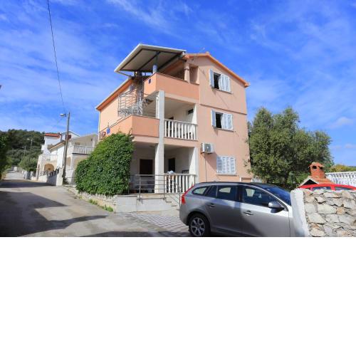 Apartments by the sea Slatine, Ciovo - 17234