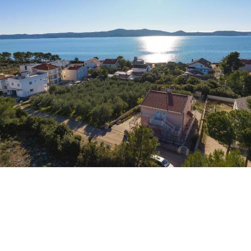 Apartments by the sea Sukosan, Zadar - 15036