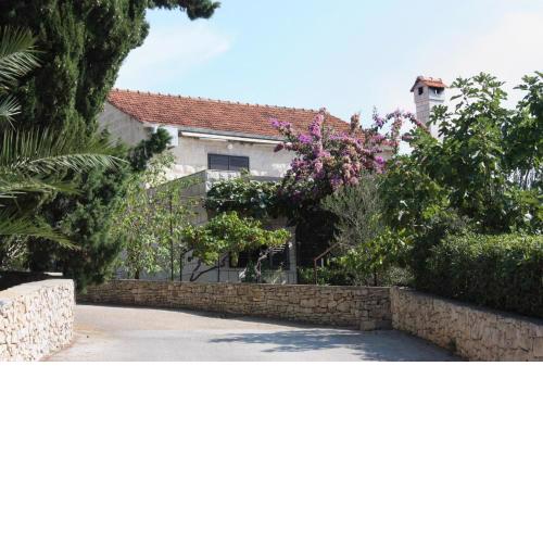 Apartments by the sea Sumartin, Brac - 5619