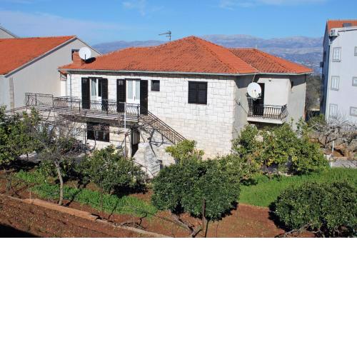 Apartments by the sea Supetar, Brac - 6040