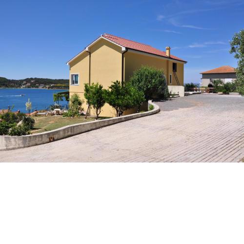 Apartments by the sea Supetarska Draga - Gornja, Rab - 5055