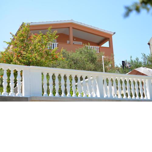 Apartments by the sea Tkon, Pasman - 16589