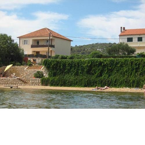 Apartments by the sea Tkon, Pasman - 8410