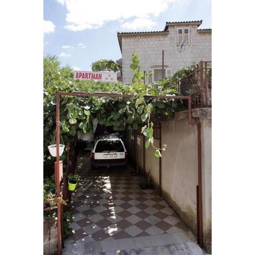 Apartments by the sea Trogir - 14907