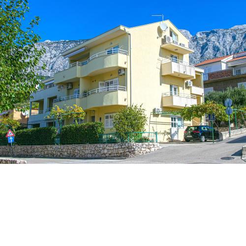 Apartments by the sea Tucepi, Makarska - 19857