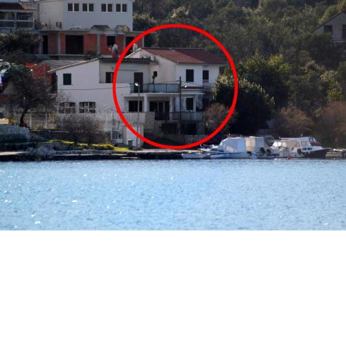 Apartments by the sea Vinisce, Trogir - 5982