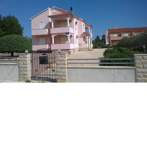Apartments by the sea Vrsi - Mulo, Zadar - 5860
