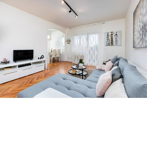 Apartments Come&Stay