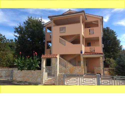 Apartments Coral, Klimno, island Krk