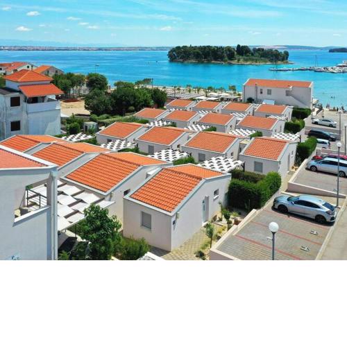 Apartments Dalmatia in Preko, island Ugljan, with swimmingpool