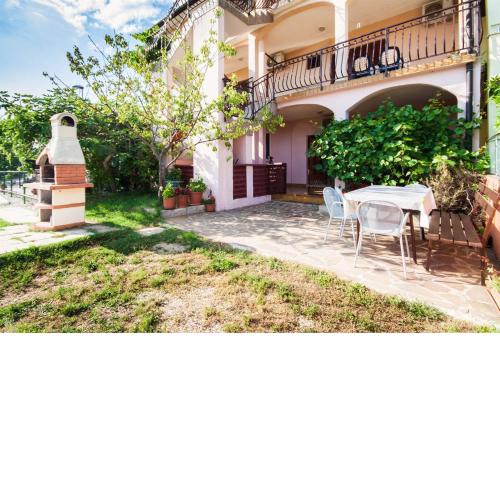 Apartments Dara