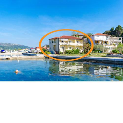 Apartments Darko by the sea