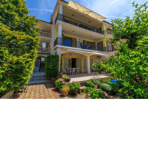 Apartments Dijana