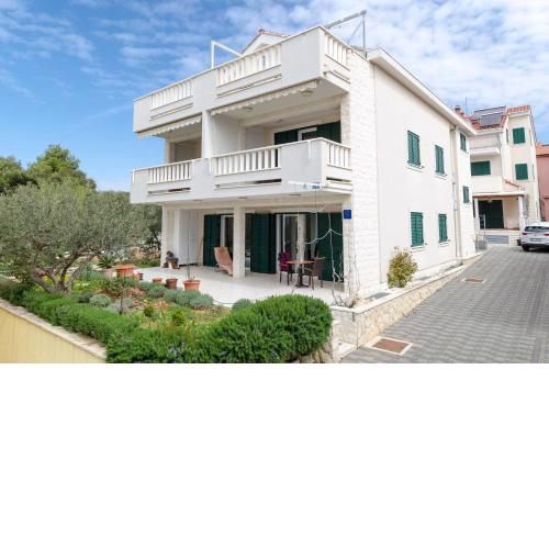 Apartments Dragica