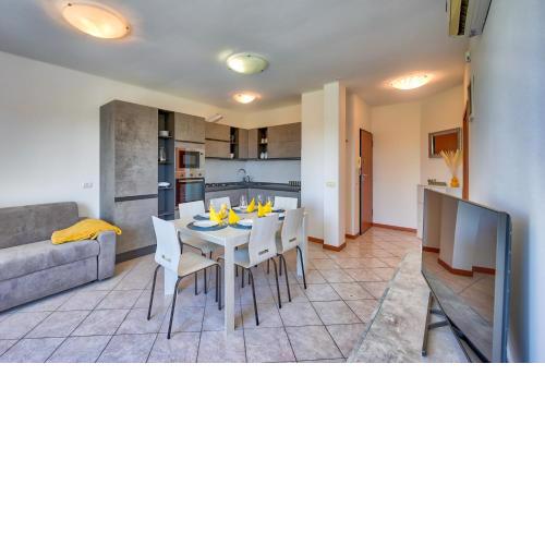 APARTMENTS EKI