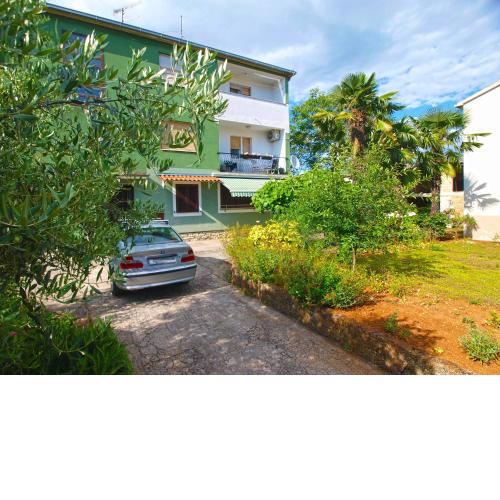 Apartments Fuma 161