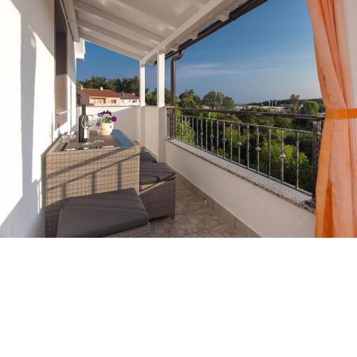Apartments Hajl