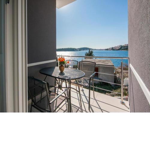 Apartments Happy Holiday