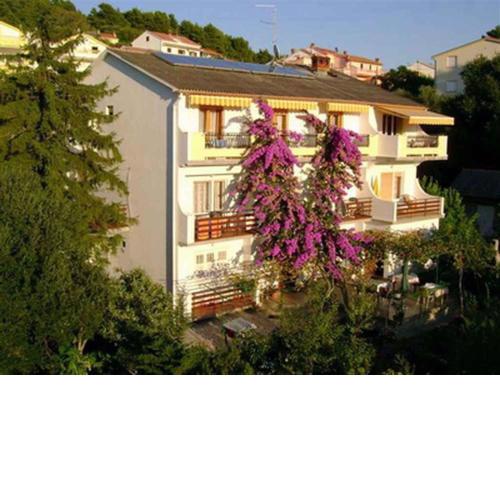 Apartments in Banjol/Insel Rab 36260