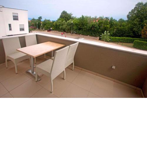 Apartments in Njivice/Insel Krk 13314
