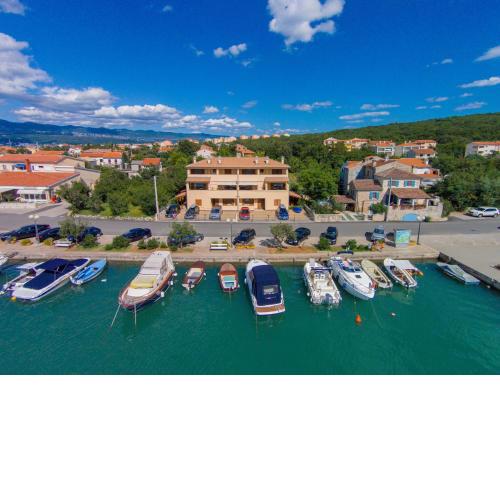 Apartments Insula Aurea