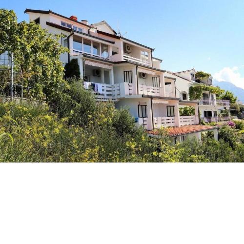 Apartments Ivo