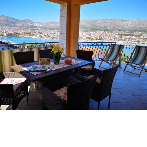 Apartments Ivona 2