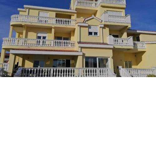 Apartments Jareb