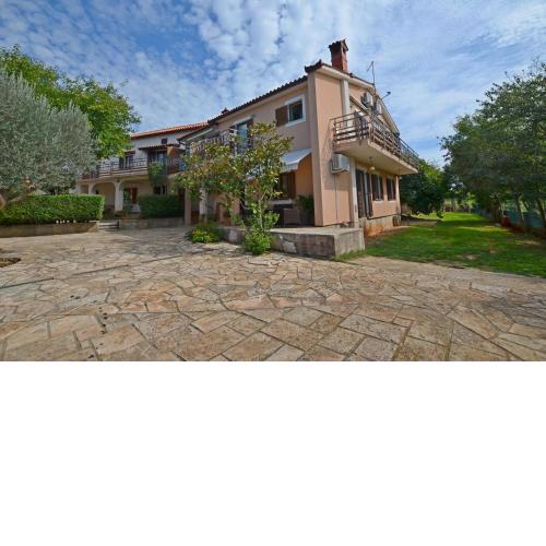 Apartments Josip