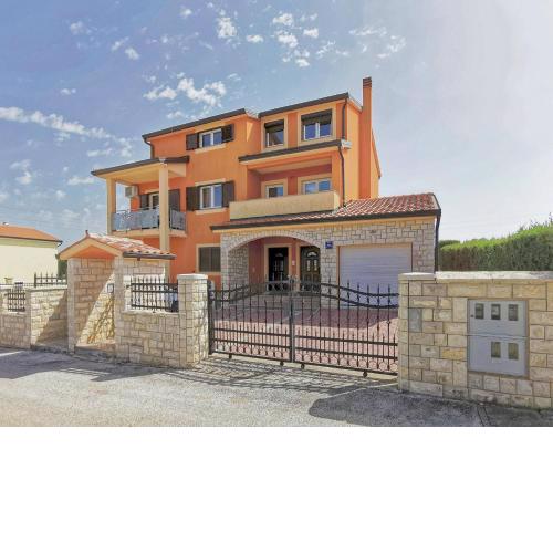 Apartments Kaja by Rent Istria