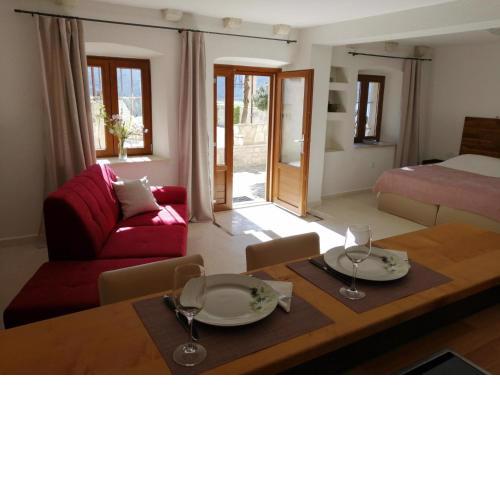 Apartments Kuća Nebeska